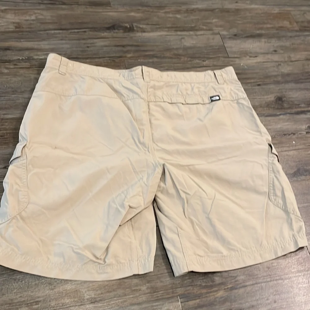 THE North Face Nylon Hiking Shorts Size 40